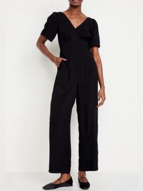 Old Navy Puff Sleeve Jumpsuit Black Large NWT